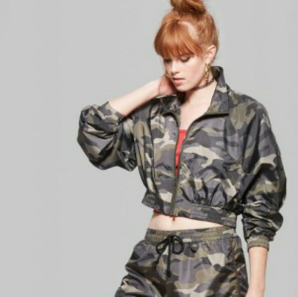 wild fable camo windbreaker